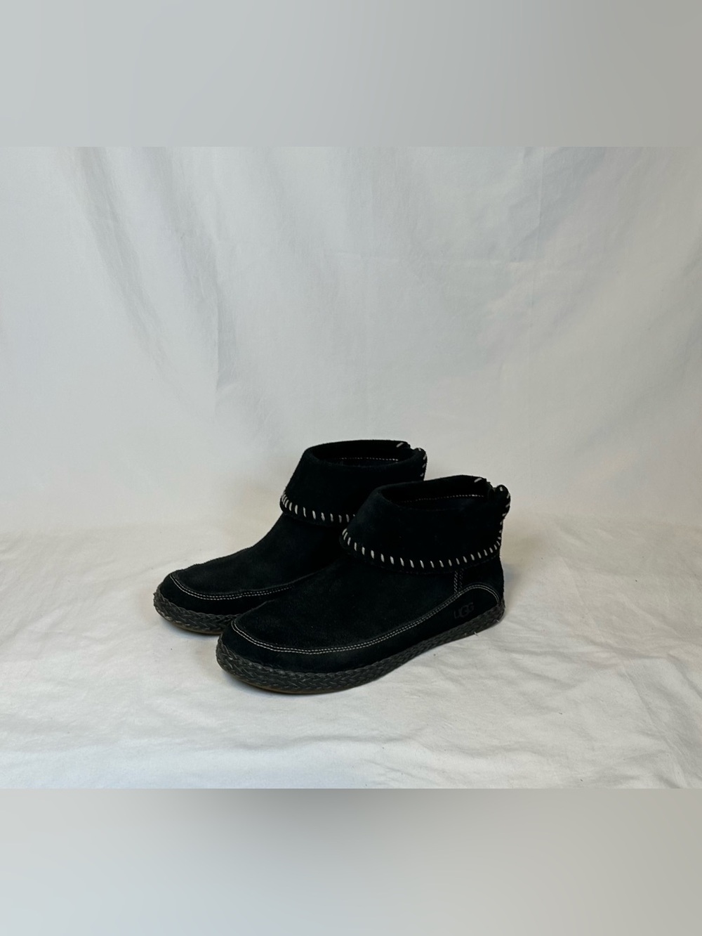 Ugg Varney Womens Black Suede Boho Moccasin Booties Ankle Boots~8.5~